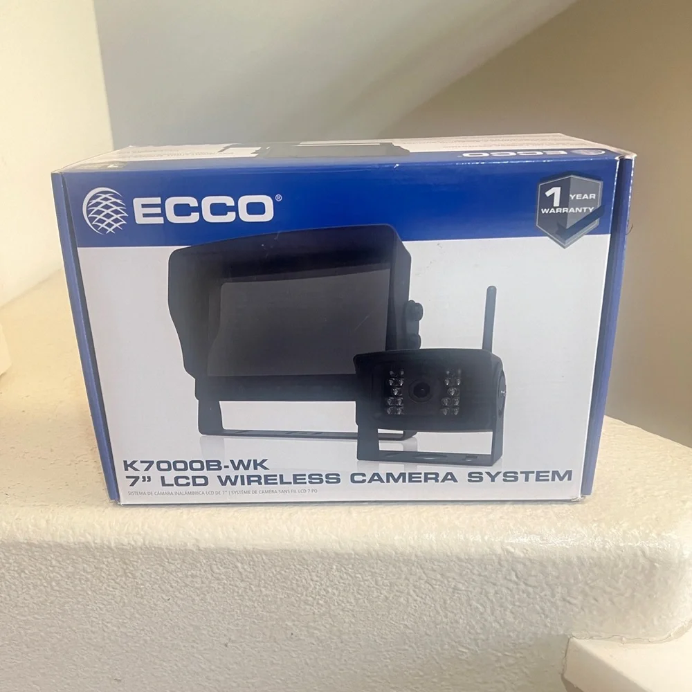 Ecco K7000B‎ Dashboard Video Camera Kit 7 Inch Lcd Monitor And Camera Kit